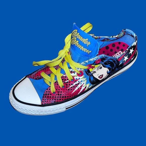 Converse Chuck Taylor All Star Vintage DC COMICS Wonder Woman Low Top Sneakers 5 - Picture 8 of 8